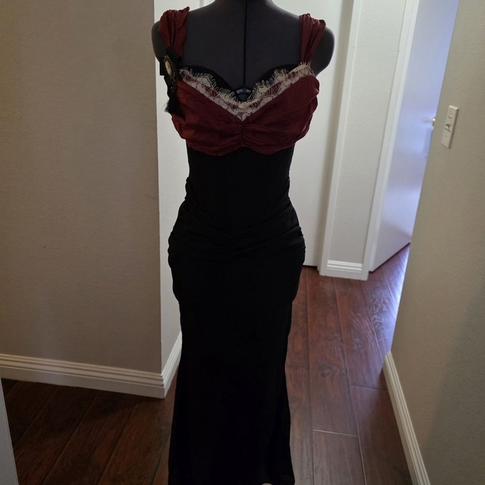 Lacemade Black And Red Dress - Picture 4 of 7